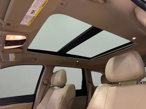 Used 2017 Jeep Grand Cherokee Limited w/ Luxury Group II image 31