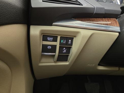Used 2017 Acura MDX SH-AWD image 30
