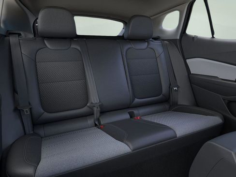 New 2026 Chevrolet Trax LT image 17