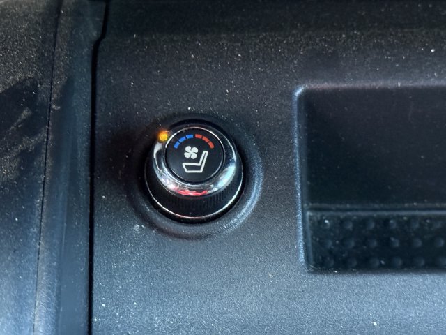 Used 2023 Nissan Titan PRO-4X w/ Pro-4x Convenience Package AWD/4WD image 23
