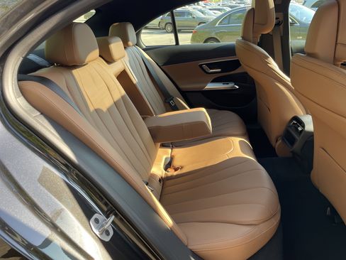 New 2026 Mercedes-Benz E 350 4MATIC Sedan image 41