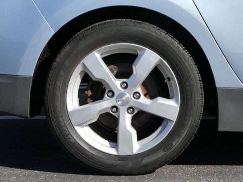 Used 2015 Chevrolet Volt w/ Enhanced Safety Package 1 image 21