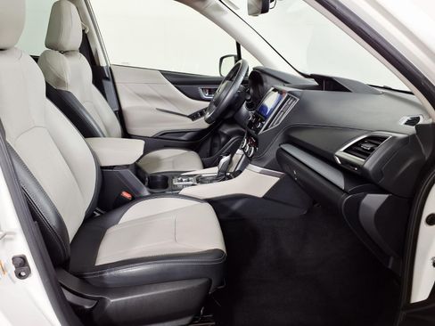 Used 2020 Subaru Forester Limited w/ Popular Package #3 image 17