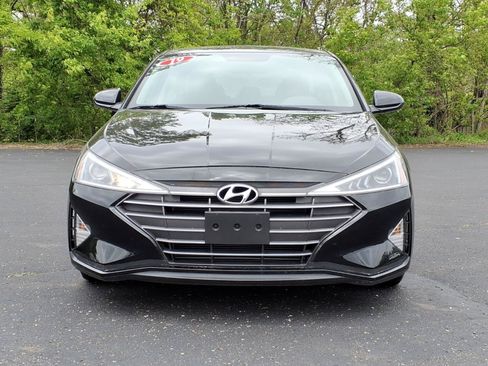 Used 2019 Hyundai Elantra SE w/ Cargo Package FWD image 2
