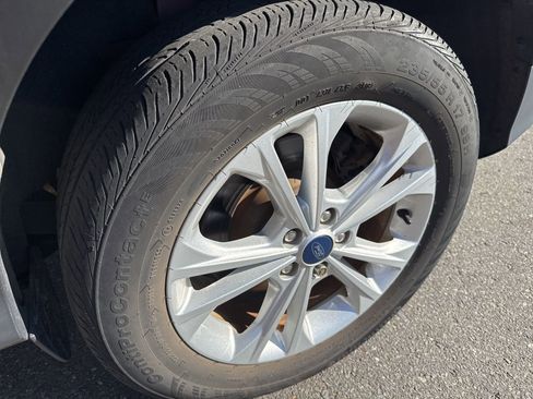 Used 2018 Ford Escape SEL image 13