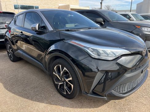 Used 2020 Toyota C-HR LE image 5