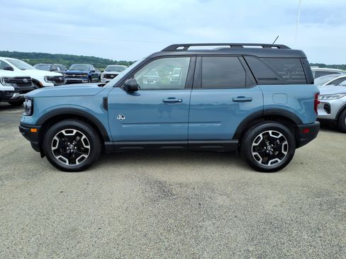 Used 2022 Ford Bronco Sport Outer Banks w/ Tech Package AWD/4WD image 4