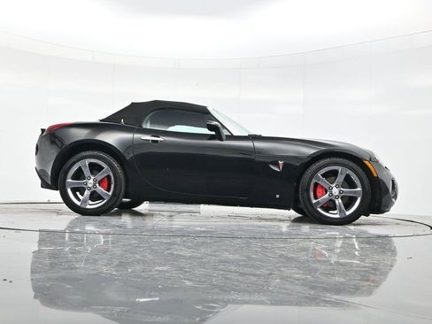 Used 2009 Pontiac Solstice GXP w/ Premium Package image 36