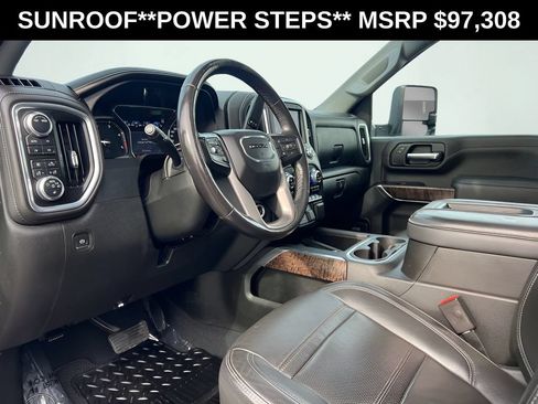 Used 2022 GMC Sierra 2500 Denali AWD/4WD image 2