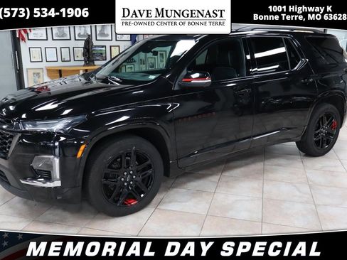 Used 2023 Chevrolet Traverse Premier w/ Redline Edition FWD image 1