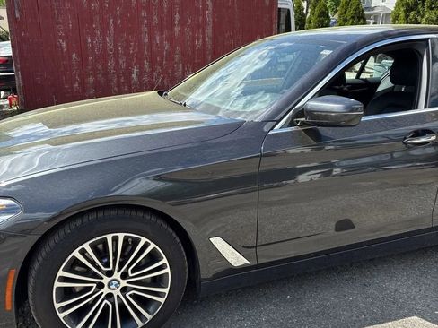 Used 2018 BMW 540i xDrive AWD/4WD image 2