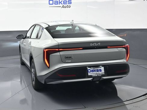 New 2026 Kia K4 FWD image 7