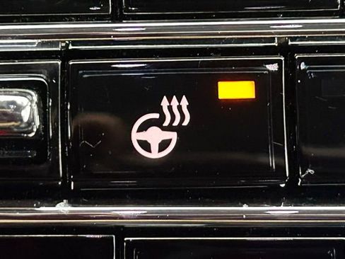 Used 2022 Lincoln Corsair Reserve w/ Elements Package image 9