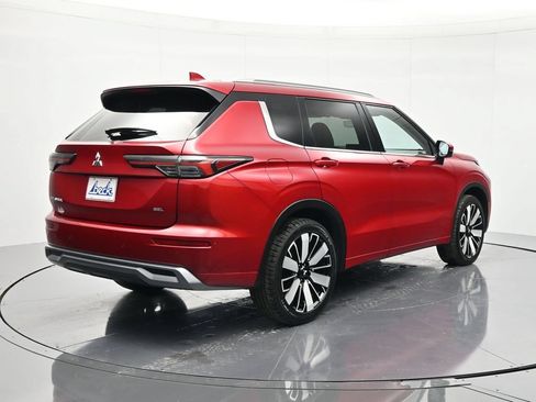 Used 2025 Mitsubishi Outlander SEL FWD image 5