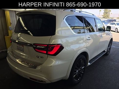 Used 2023 INFINITI QX80 Premium Select w/ Cargo Package AWD/4WD image 3