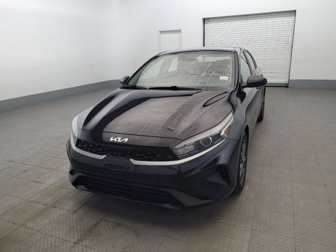Used 2022 Kia Forte LXS FWD image 15