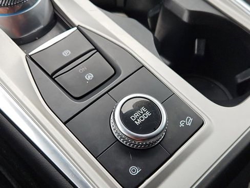 Used 2023 Ford Explorer XLT w/ Equipment Group 202A image 45