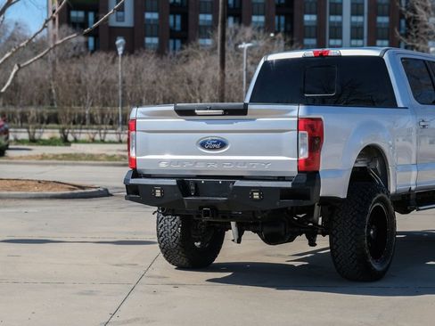 Used 2017 Ford F250 Lariat w/ Lariat Value Package image 25