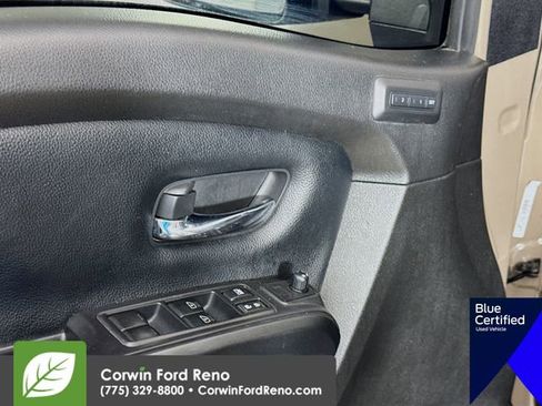 Used 2022 Nissan Titan PRO-4X w/ Pro-4x Convenience Package image 22