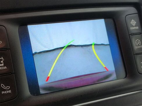 Used 2015 Chrysler 200 S w/ Comfort Group image 29