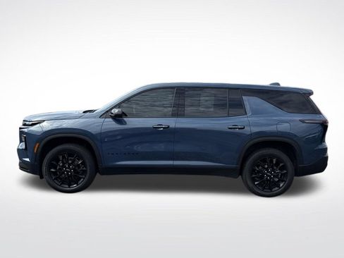 Used 2024 Chevrolet Traverse LS w/ Midnight/Sport Edition FWD image 3
