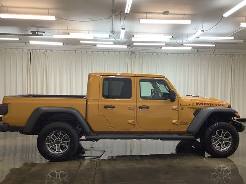 New 2026 Jeep Gladiator Mojave w/ Safety Group AWD/4WD image 4