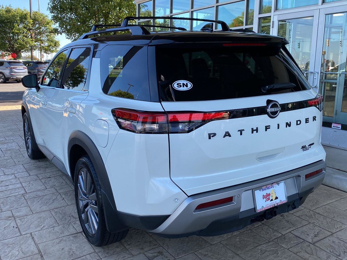 Certified 2024 Nissan Pathfinder SL w/ SL Premium Package AWD/4WD image 5