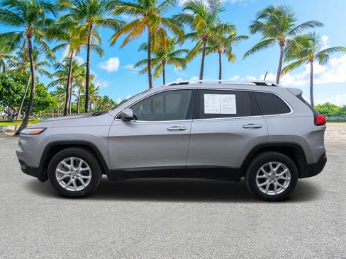Certified 2018 Jeep Cherokee Latitude Plus FWD image 6