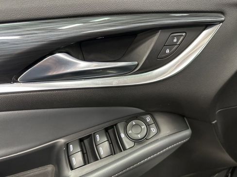 Used 2021 Buick Enclave Essence w/ LPO, Floor Liner Package FWD image 19
