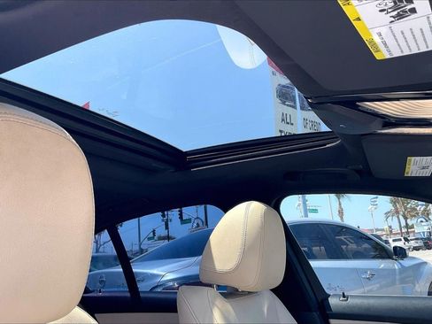 Used 2019 BMW 330i Sedan w/ Driving Assistance Package RWD image 22