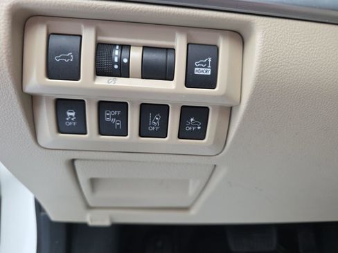 Used 2018 Subaru Outback 2.5i Limited image 27