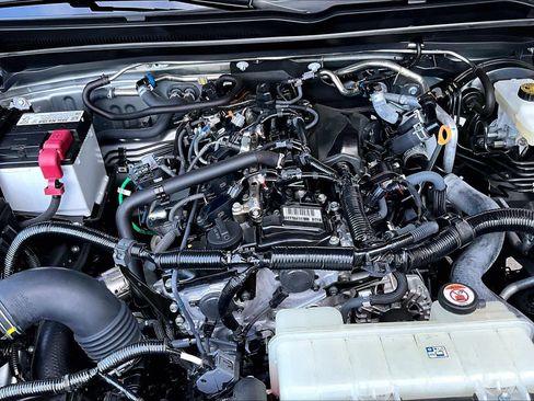 Used 2025 Toyota Tacoma SR5 RWD image 32
