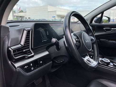 Used 2025 Kia Sportage EX AWD/4WD image 28