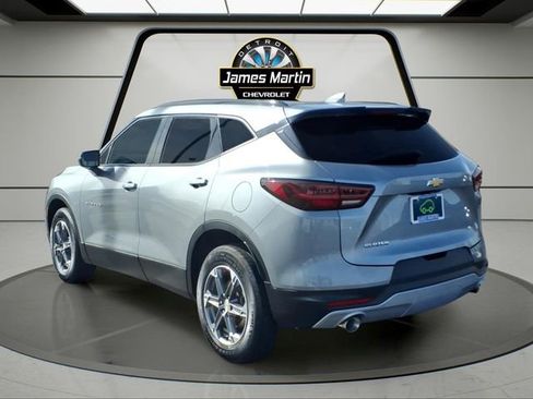 Used 2023 Chevrolet Blazer LT FWD image 6