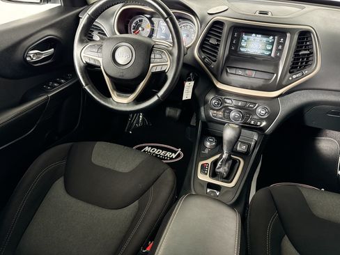 Used 2016 Jeep Cherokee Sport w/ Cold Weather Group AWD/4WD image 27