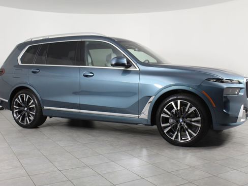 New 2026 BMW X7 xDrive40i w/ Premium Package image 19