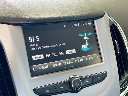 Used 2017 Chevrolet Cruze LS FWD image 10