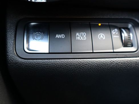 Used 2025 Chevrolet Equinox LT image 20