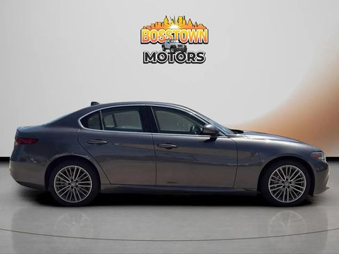 Used 2020 Alfa Romeo Giulia Ti AWD/4WD image 57