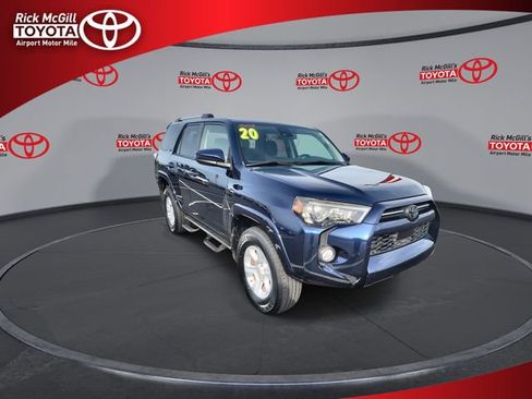 Used 2020 Toyota 4Runner SR5 AWD/4WD image 2