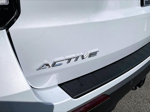 New 2026 Ford Explorer Active RWD image 15