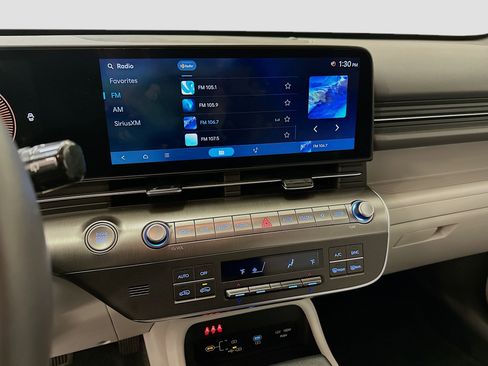 Used 2025 Hyundai Kona SEL image 25