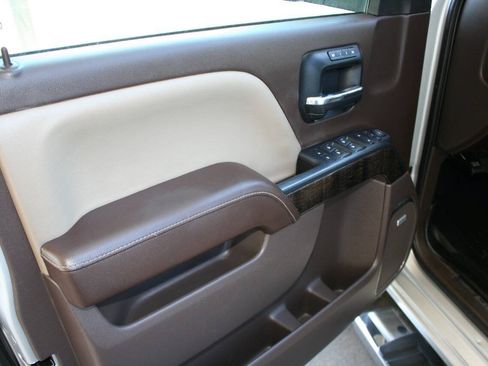 Used 2014 GMC Sierra 1500 Denali AWD/4WD image 16