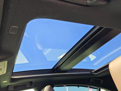 Used 2022 Lexus ES 350 Ultra Luxury w/ Accessory Package 2 image 14