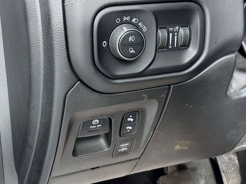 Used 2022 RAM 1500 Limited AWD/4WD image 10