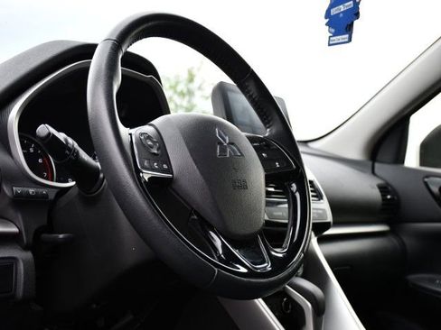 Used 2024 Mitsubishi Eclipse Cross AWD image 11