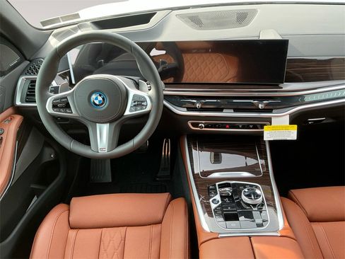 New 2026 BMW X5 xDrive50e w/ Executive Package image 10