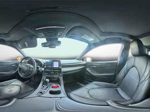 Used 2021 Toyota Avalon Limited image 31