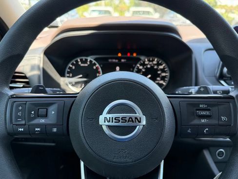 Used 2021 Nissan Rogue S FWD image 21