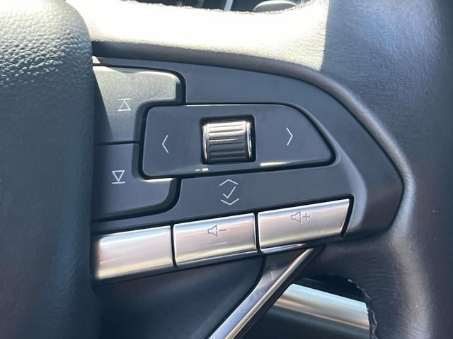 Certified 2024 Cadillac XT6 Luxury w/ LPO, Floor Liner Package AWD/4WD image 26